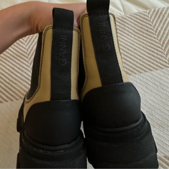 Ganni beige low cleated Chelsea boots EU 36 (us 5.5/6) - Picture 5 of 5